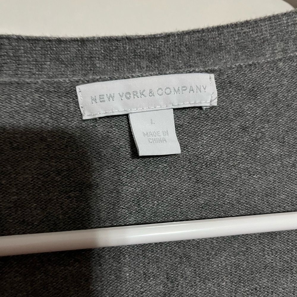 New York and Company Gray Cardigan - Picture 3 of 5